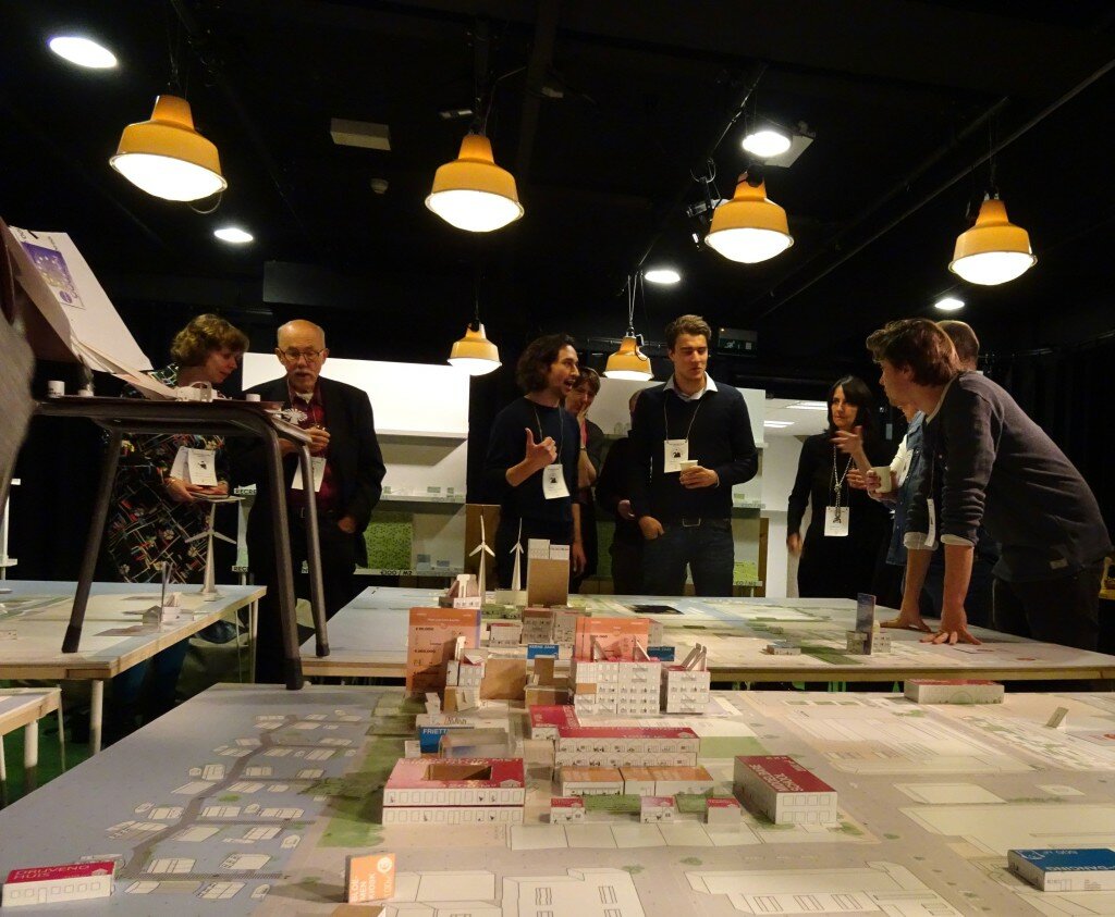 Play the City Gameplay