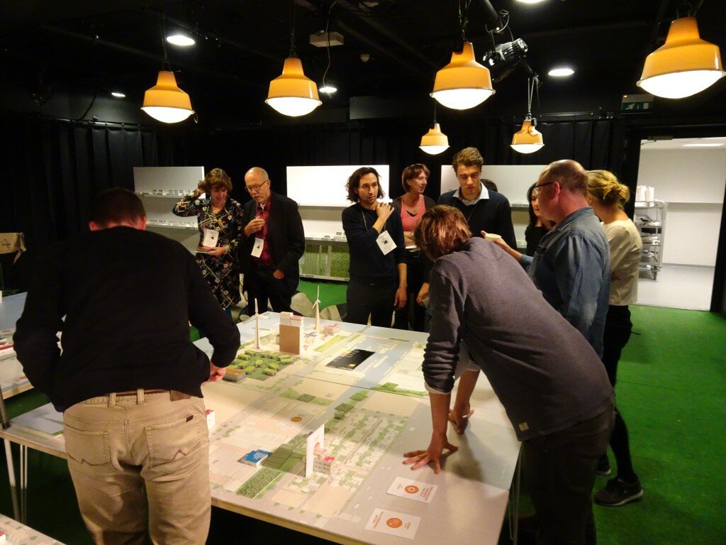 Play the City Gameplay